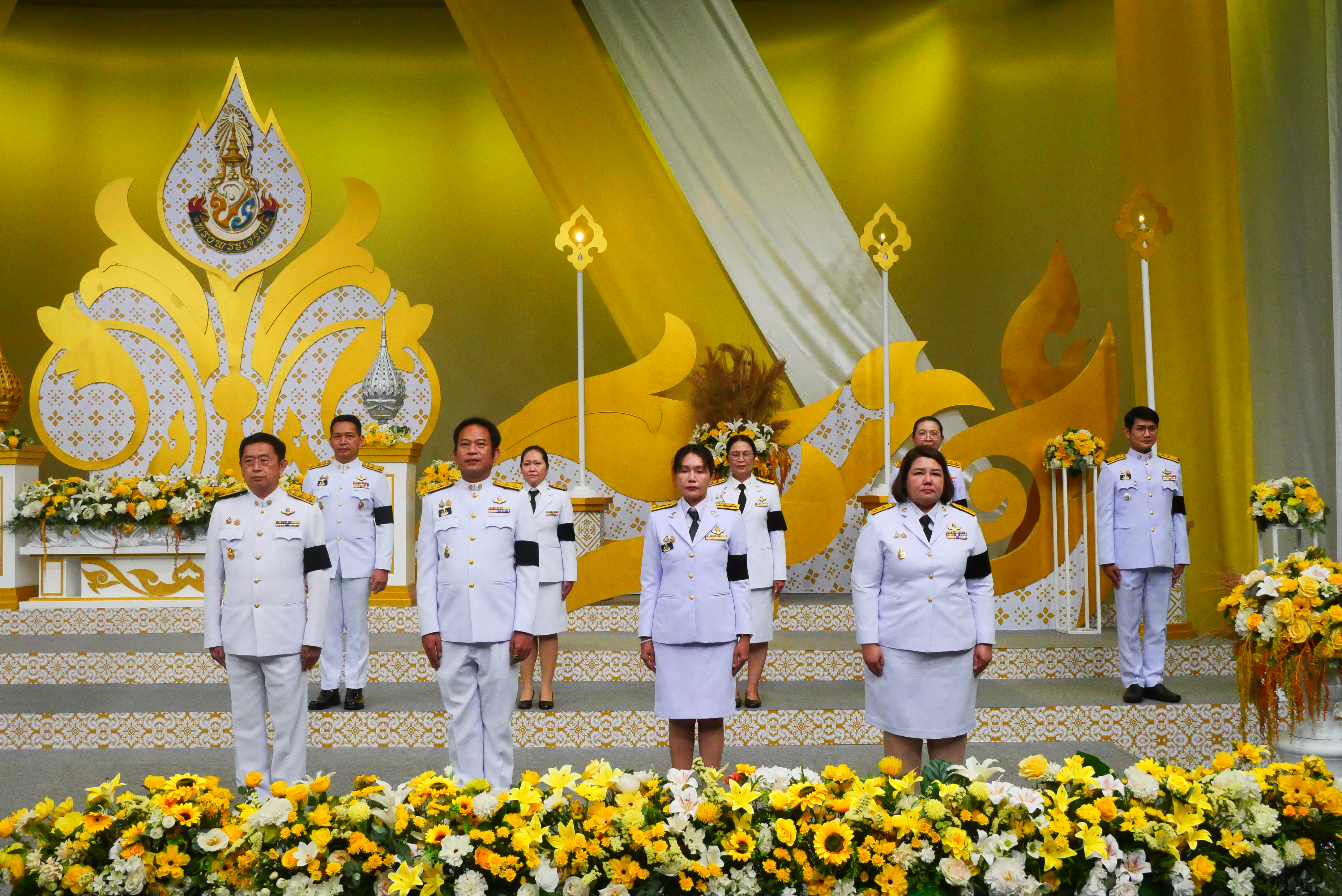 title - คณะผู้บริหาร ส.ป.ก. บันทึกเทปถวายพระพรชัยมงคล เนื่องในโอกาสมหามงคลเฉลิมพระชนมพรรษา 74 พรรษา พระบาทสมเด็จพระปรเมนทรรามาธิบดีศรีสินทร มหาวชิราลงกรณ พระวชิรเกล้าเจ้าอยู่หัว